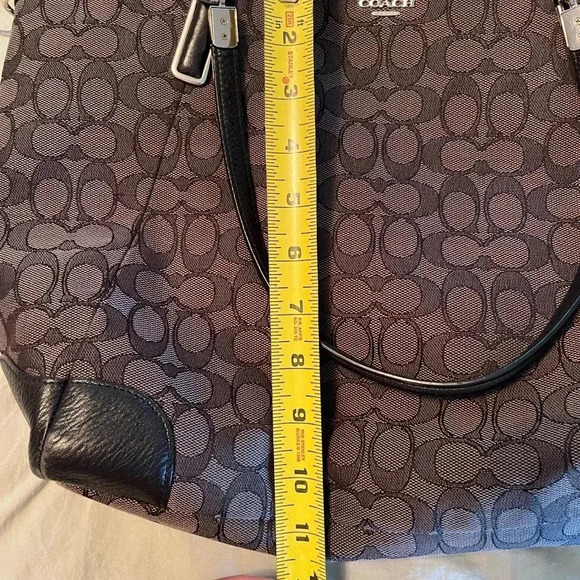 Coach Signature tote - Picture 3 of 9